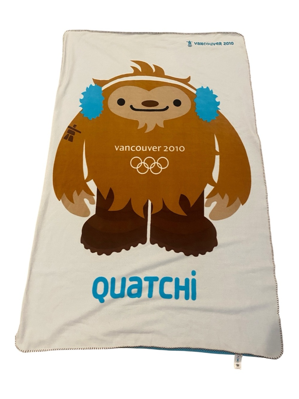 Vancouver Olympics Quatchi Throw Blanket 2010 Hudsonโs Bay Mascot Souvenir